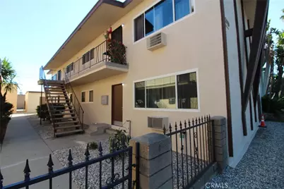1010 E 32nd, Signal Hill, CA 90755 - Photo 3