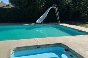7813 Nairn Ct, Bakersfield, CA 93309 - Photo 3