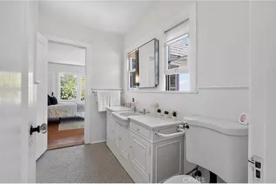 126 N Rossmore, Los Angeles, CA 90004 - Photo 37