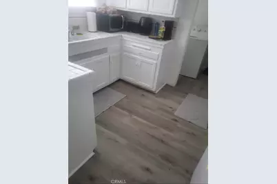 10200 S Wilton Place, Los Angeles, CA 90047 - Photo 3