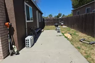 720 W 135th St, Gardena, CA 90247 - Photo 27