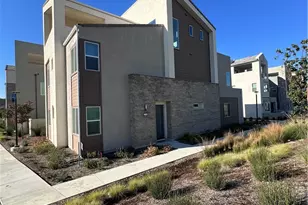 27148 Skyland, Valencia, CA 91381 - Photo 3