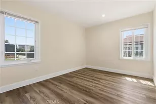 10517 Cimarron, Los Angeles, CA 90047 - Photo 17