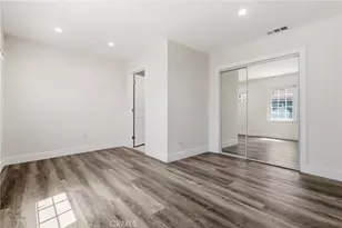 10517 Cimarron, Los Angeles, CA 90047 - Photo 15
