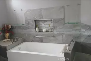1359 W 69th, Los Angeles, CA 90044 - Photo 19