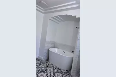 1260 W 81st, Los Angeles, CA 90044 - Photo 17