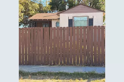 800 W 99th St Street, Los Angeles, CA 90044 - Photo 3