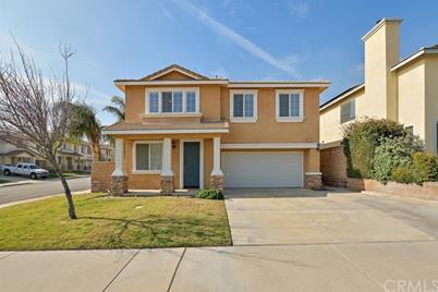 5212 Raccoon Way Fontana Ca 92336 Mls Iv20016741 Coldwell Banker