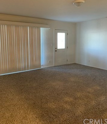 13635 Oliver St, Moreno Valley CA  92555-5621 exterior