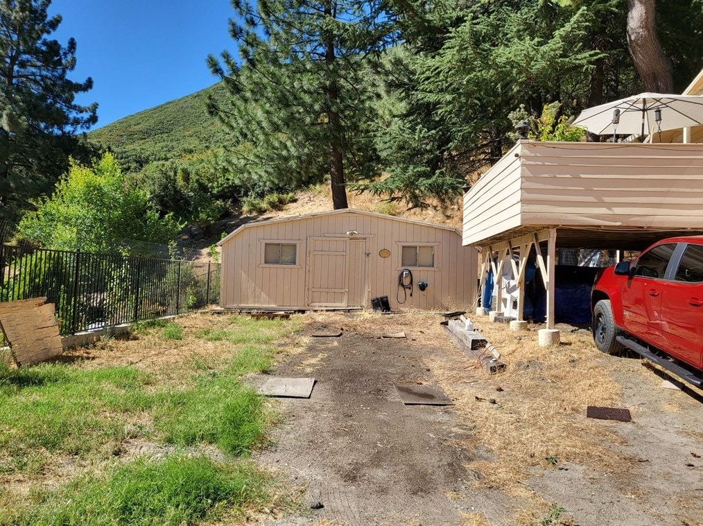 13833 Hazel Dr, Lytle Creek CA  92358 exterior