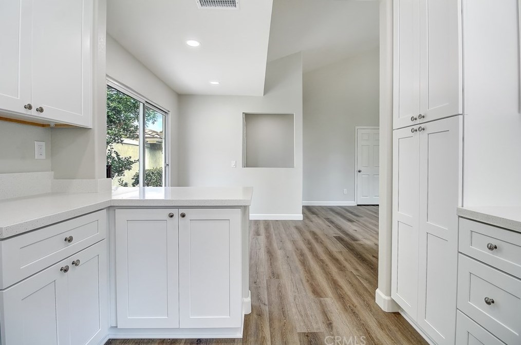 31075 Calle Aragon, Temecula CA  92592-5413 exterior