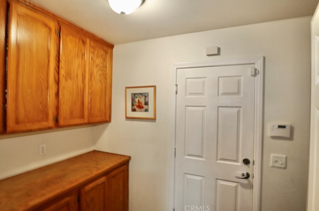 11960 10th Ave, Hesperia CA  92345-1736 exterior