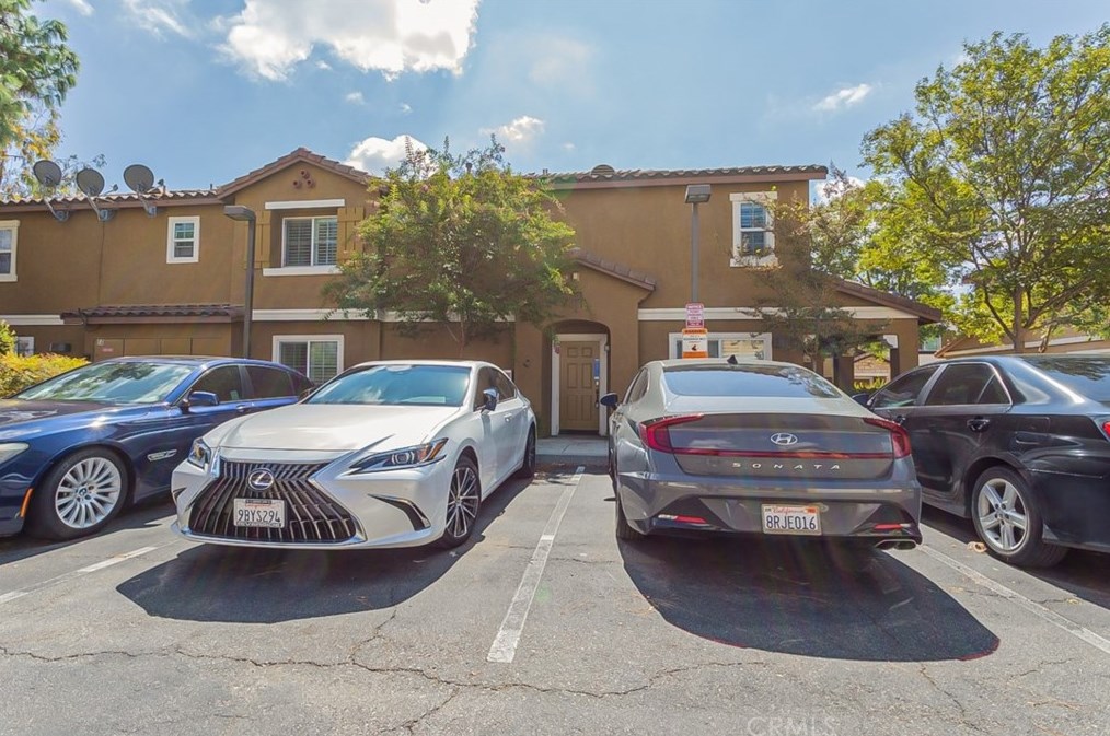 25866 Iris Ave, Moreno Valley CA  92551-2927 exterior