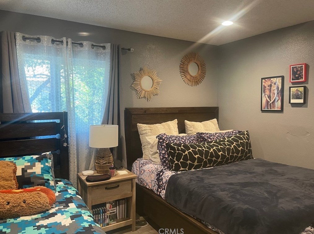 25051 Billie Dr, Moreno Valley CA 92553-7190 exterior