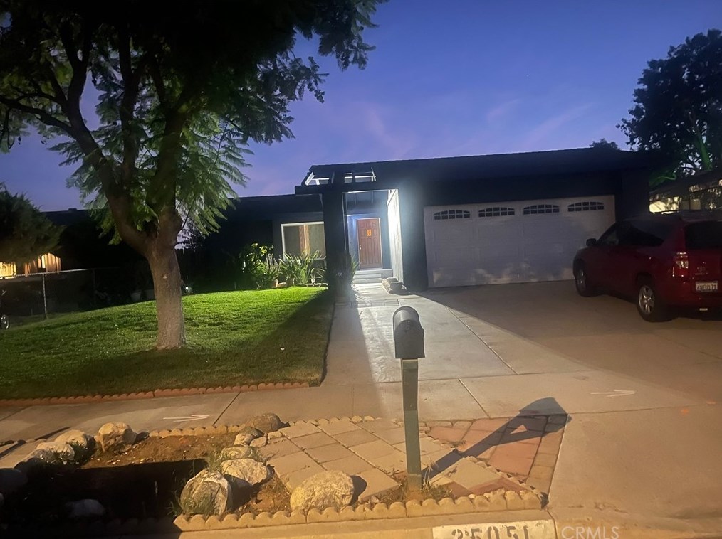 25051 Billie Dr, Moreno Valley CA 92553-7190 exterior