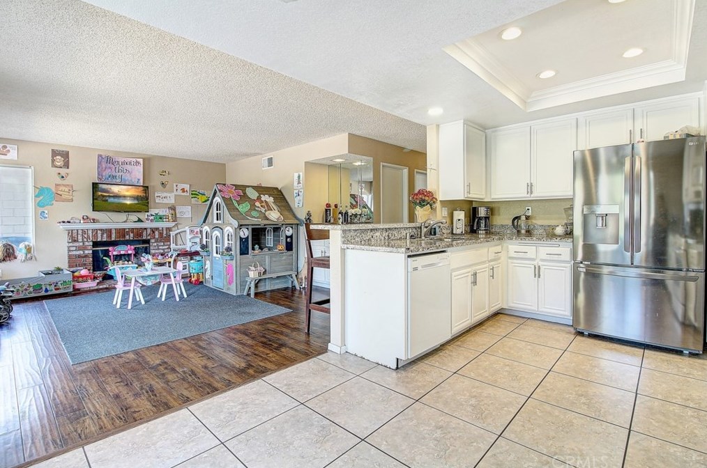 23902 Brittlebush Cir, Moreno Valley CA  92557-2932 exterior