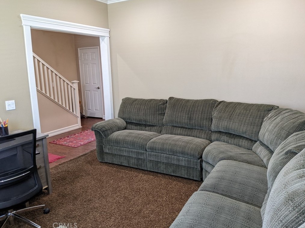6310 Cosmos St, Corona CA  92880-3593 exterior