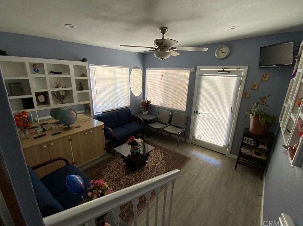 13080 Desmond St, Los Angeles CA  91331-1025 exterior