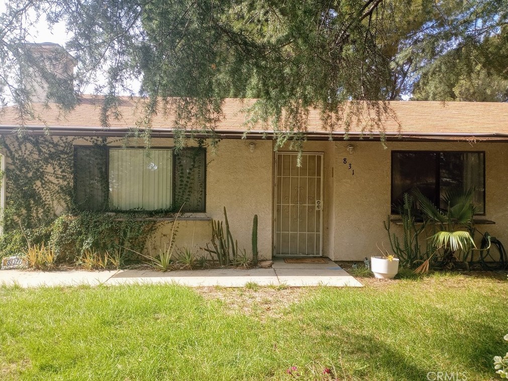 831 4th St, Banning CA  92220-2301 exterior