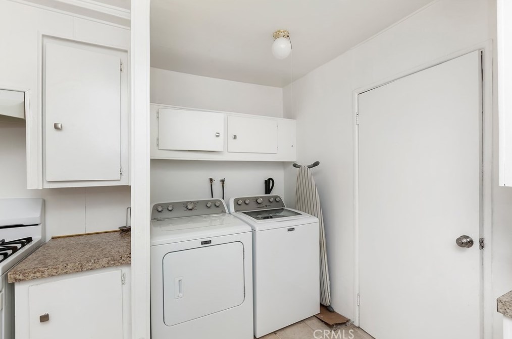 1237 62 St, Los Angeles CA  90001-1306 exterior