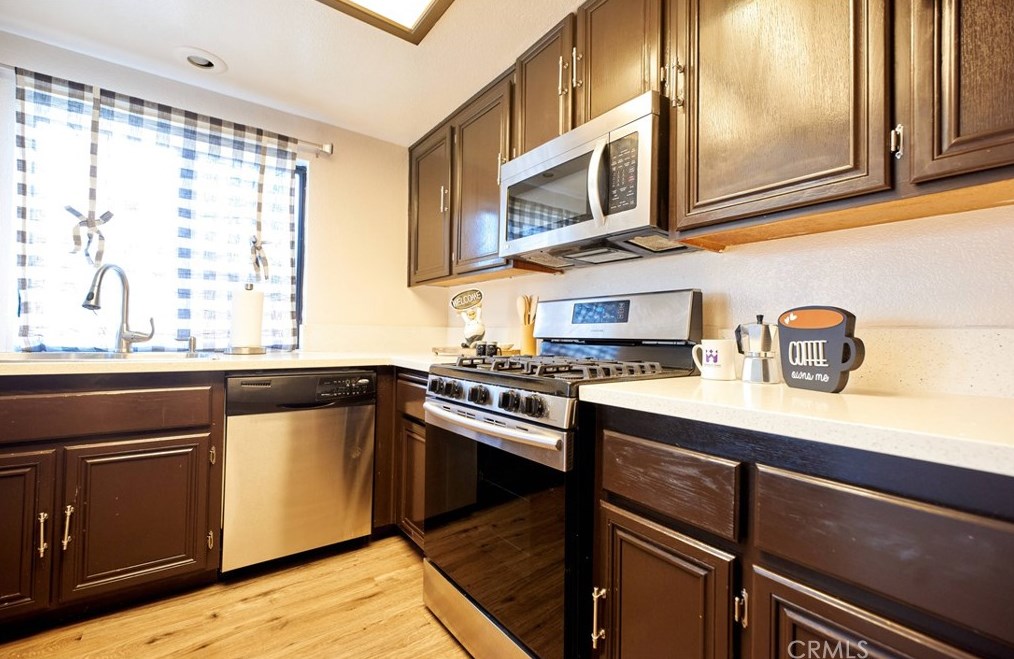 25760 Rancho Lucero Dr, Moreno Valley CA  92551-7052 exterior