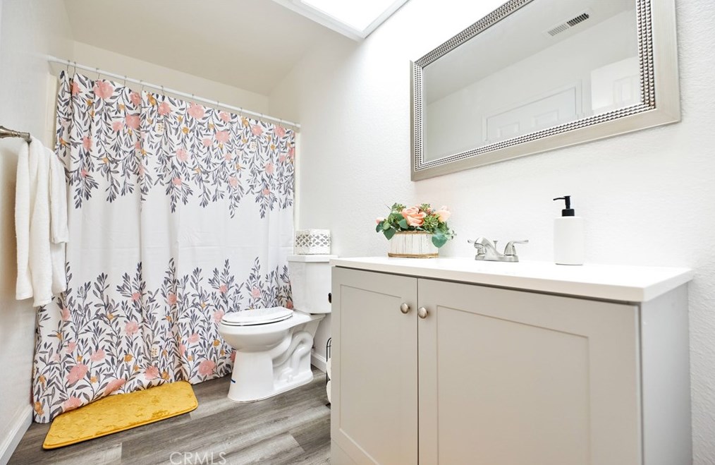 25760 Rancho Lucero Dr, Moreno Valley CA  92551-7052 exterior