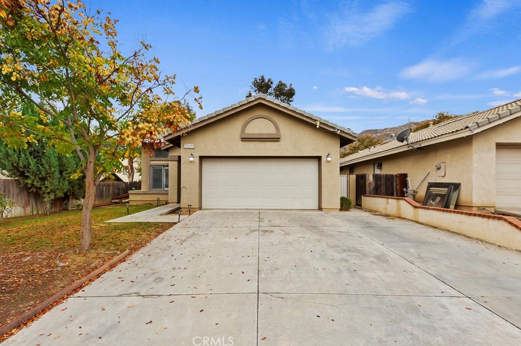22699 Mountain View Rd, Moreno Valley CA  92557-2647 exterior