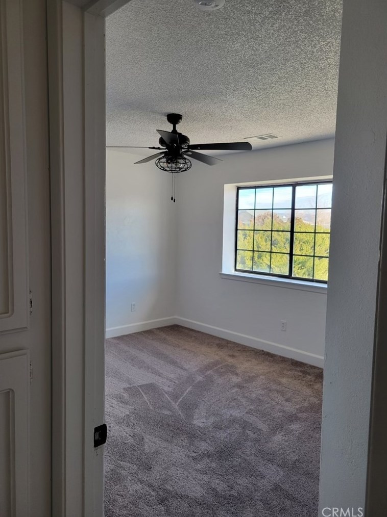 12786 Standing Bear Rd, Apple Valley CA  92308-4719 exterior