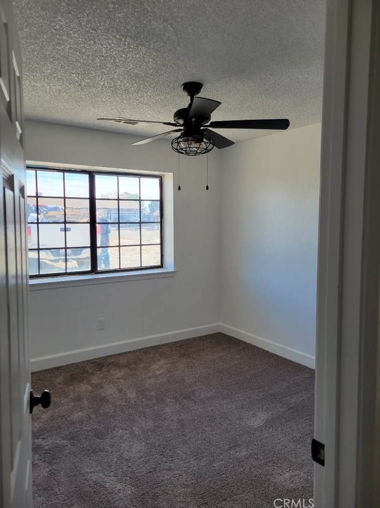 12786 Standing Bear Rd, Apple Valley CA  92308-4719 exterior