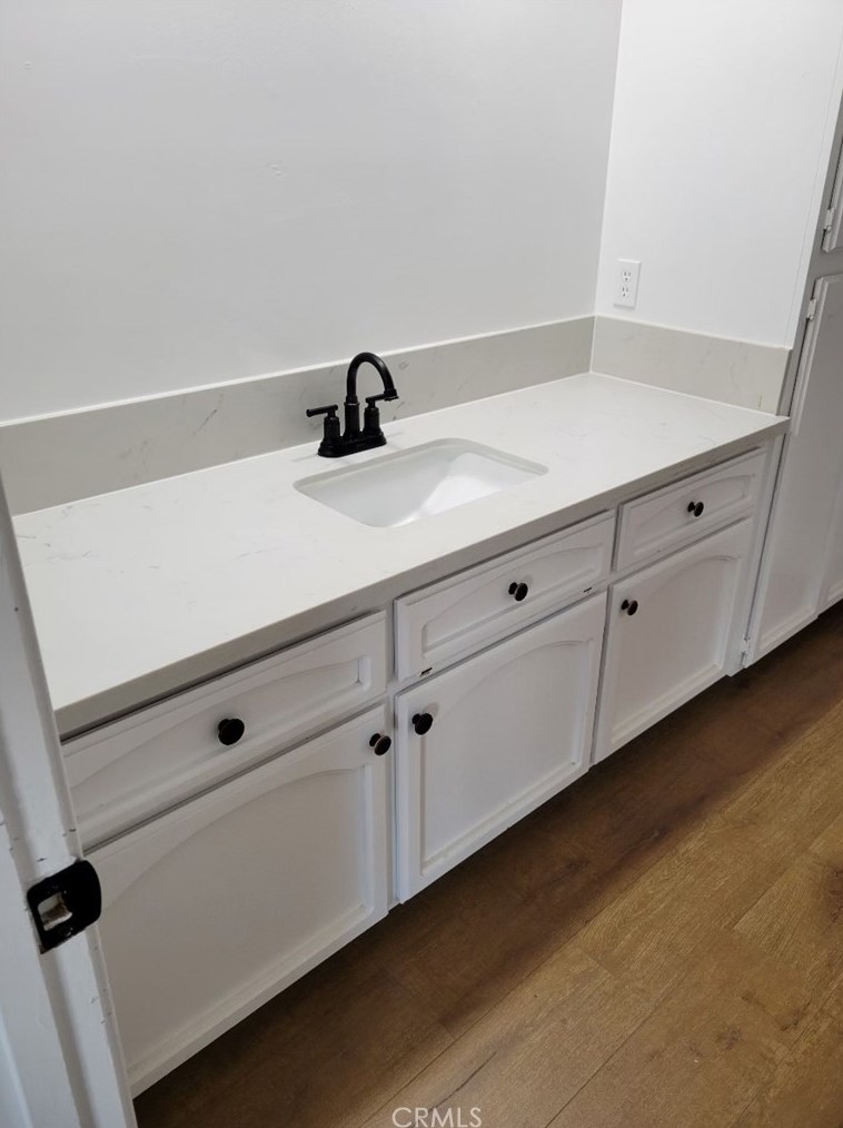 12786 Standing Bear Rd, Apple Valley CA  92308-4719 exterior