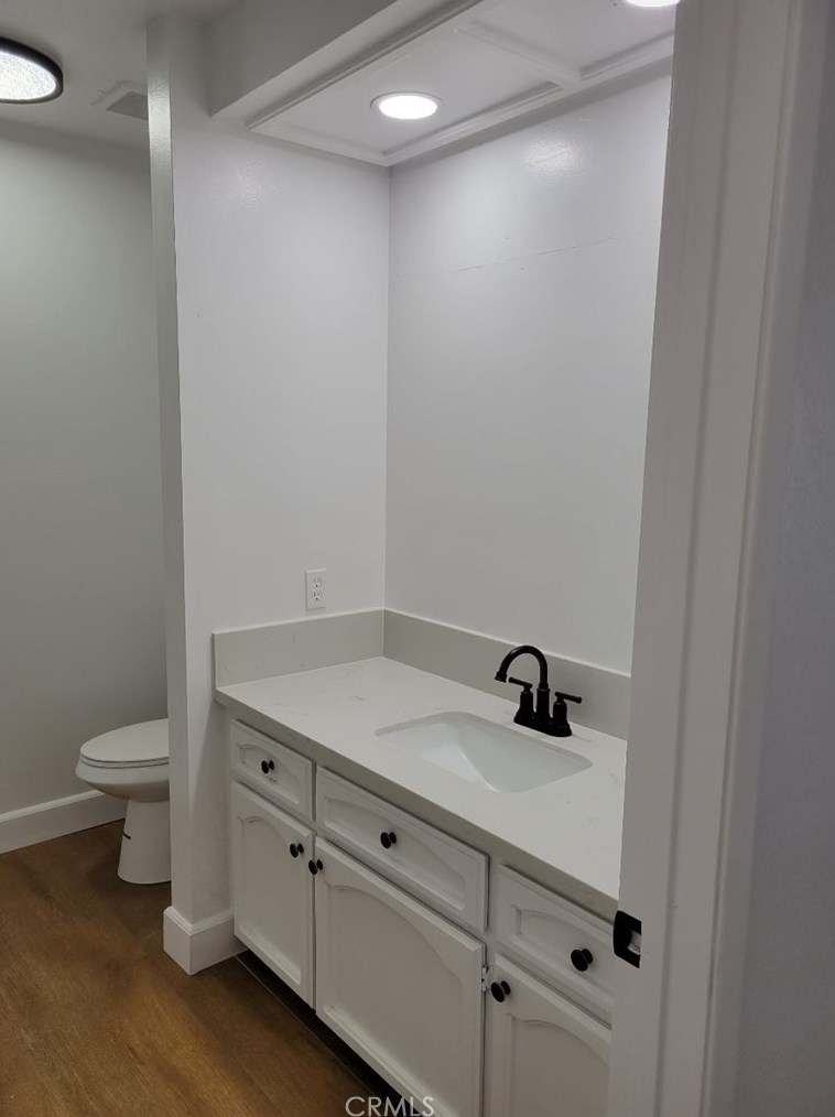 12786 Standing Bear Rd, Apple Valley CA  92308-4719 exterior