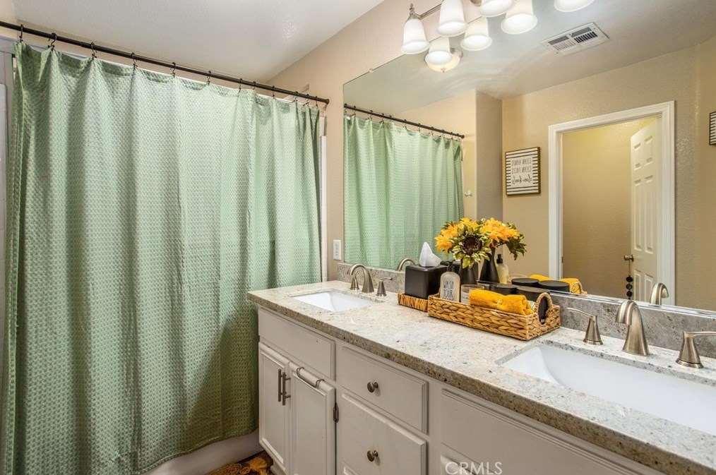 15612 Lariat Ln, Moreno Valley CA  92555-2950 exterior