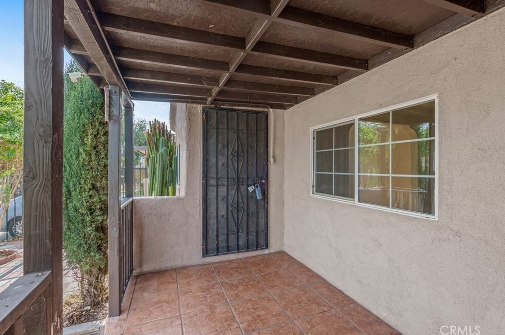 9515 Pace Ave, Los Angeles CA  90002-2117 exterior