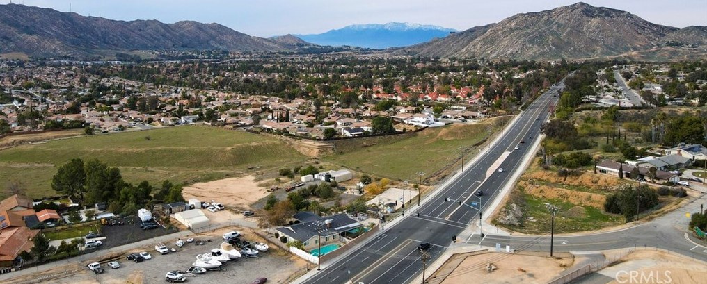 25021 Fran Lou Dr, Moreno Valley CA  92557-5202 exterior