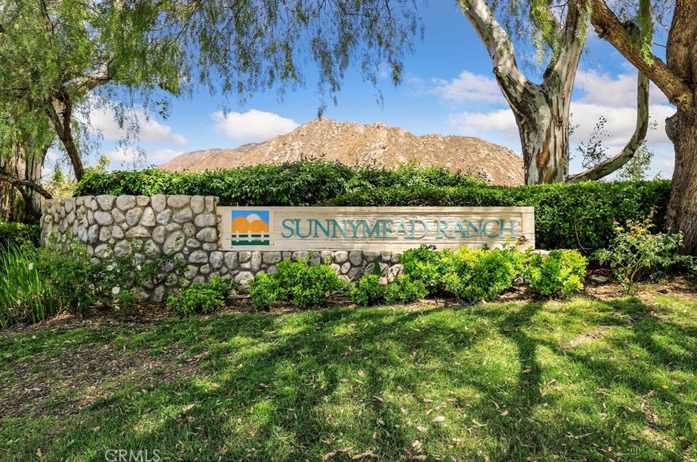 10970 Shady Glade Rd, Moreno Valley CA  92557-3910 exterior