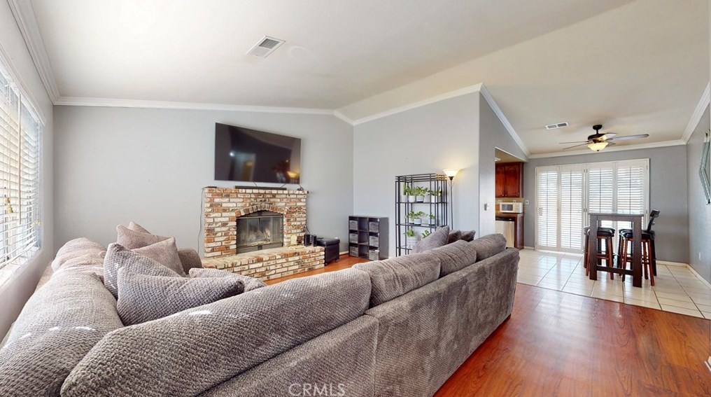 9294 Manteca Ave, Hesperia CA  92345-6461 exterior