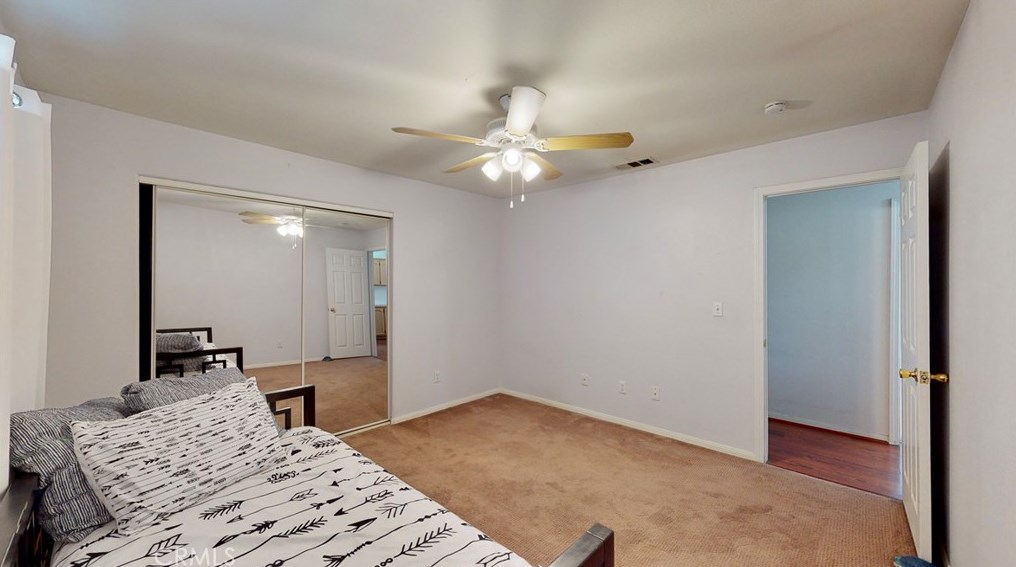 9294 Manteca Ave, Hesperia CA  92345-6461 exterior