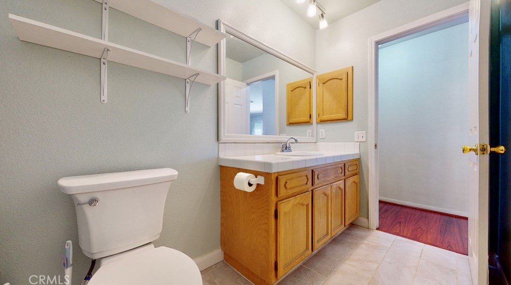 9294 Manteca Ave, Hesperia CA  92345-6461 exterior