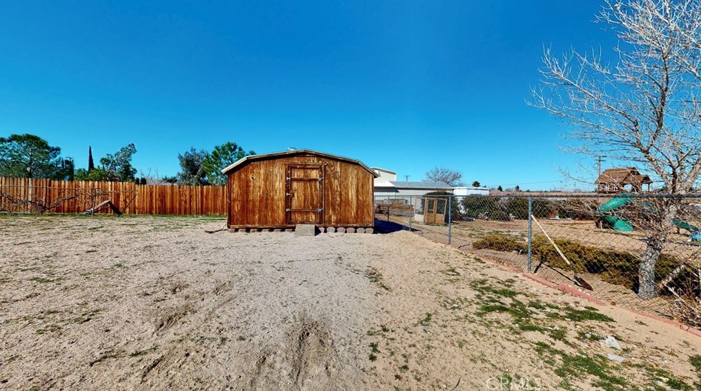 9294 Manteca Ave, Hesperia CA  92345-6461 exterior