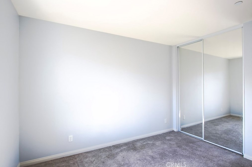 2514 Mulberry Ln, Palmdale CA  93551-6137 exterior