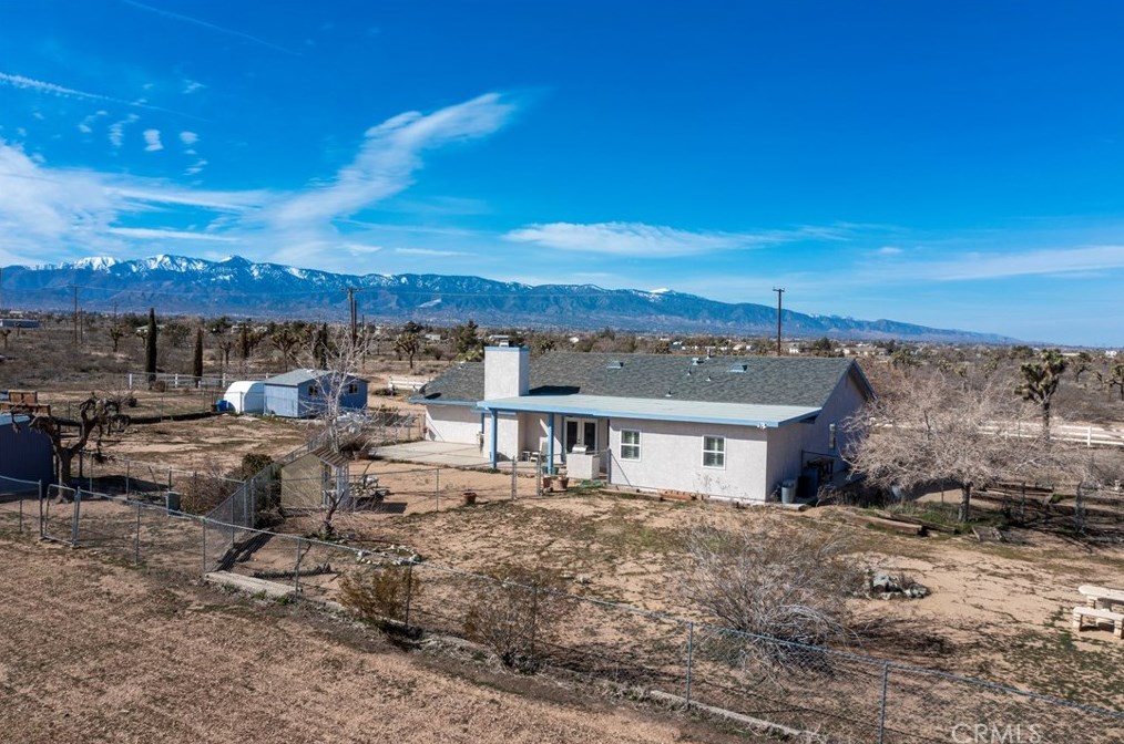 11433 Buttemere Rd, Phelan CA  92371-4245 exterior