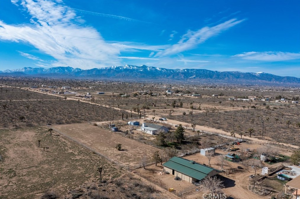 11433 Buttemere Rd, Phelan CA  92371-4245 exterior