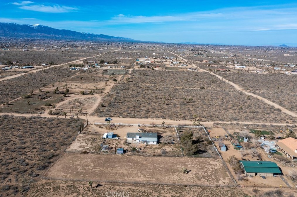 11433 Buttemere Rd, Phelan CA  92371-4245 exterior