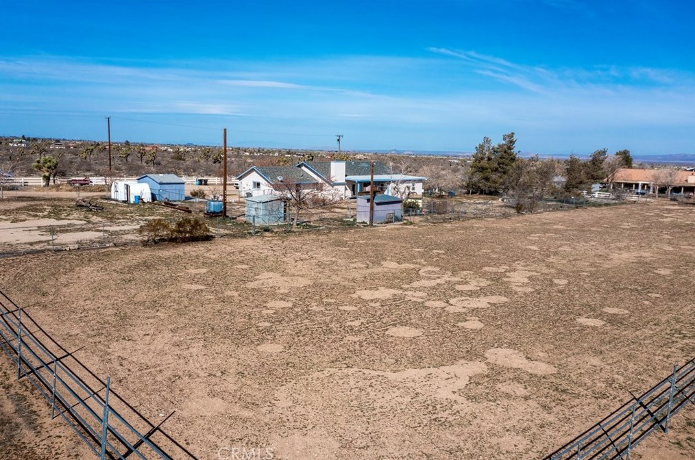 11433 Buttemere Rd, Phelan CA  92371-4245 exterior