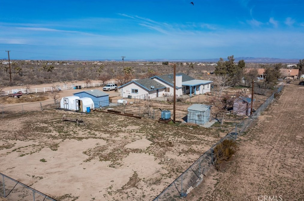 11433 Buttemere Rd, Phelan CA  92371-4245 exterior