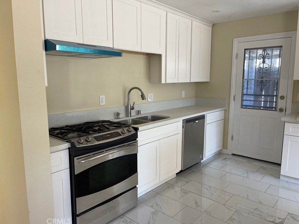 1003 Lawton St, Redlands CA  92374-3018 exterior