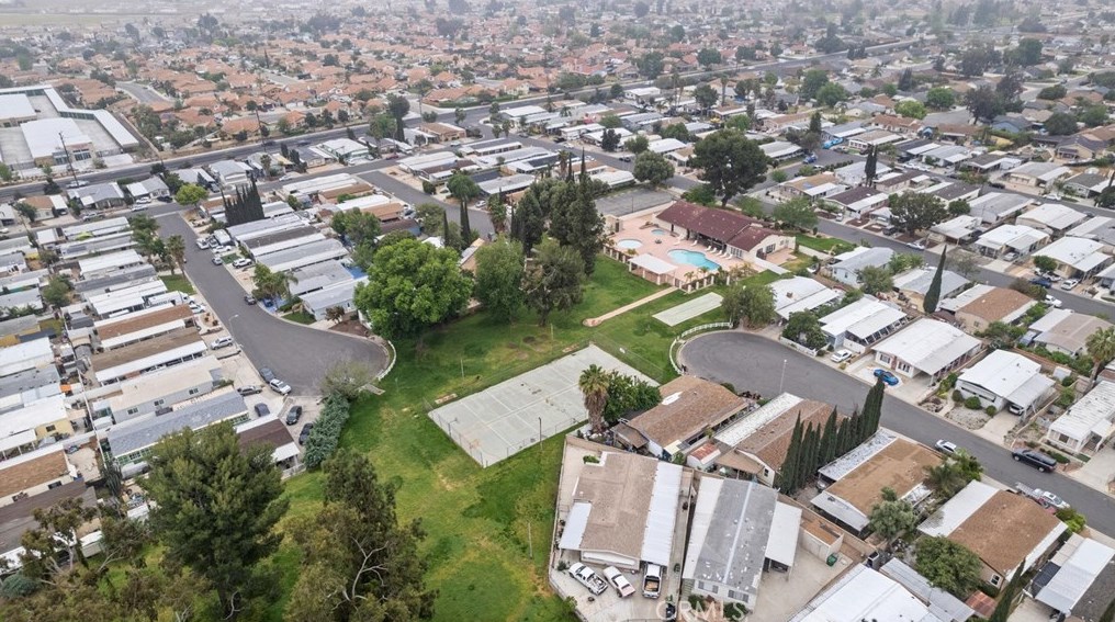 14827 Brentstone St, Moreno Valley CA  92553-3905 exterior