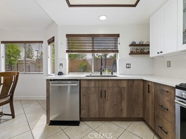 1801 Carolann St, Pomona CA  91766-5576 exterior