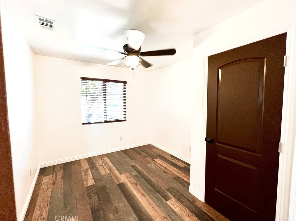 1521 Nicolet St, Banning CA  92220-5772 exterior