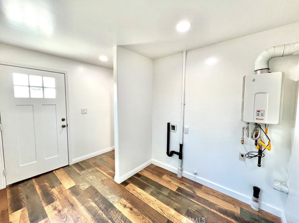 1521 Nicolet St, Banning CA  92220-5772 exterior